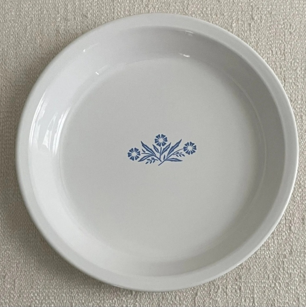 Corningware 9" cornflower pie plate